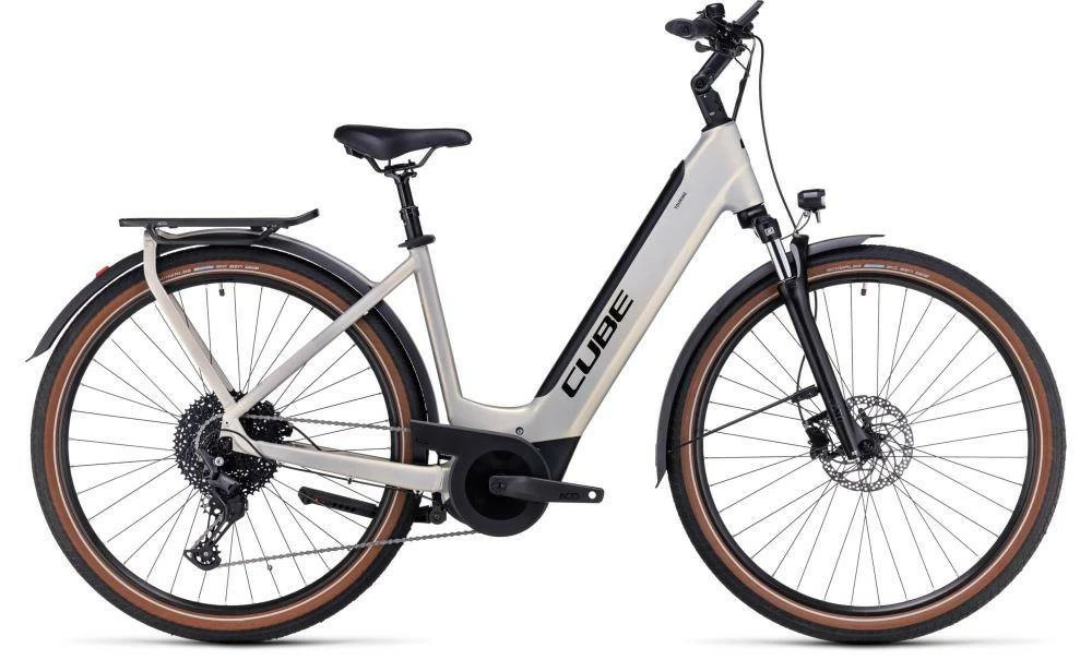 Vélo Electrique CUBE Touring Hybrid Pro 625 Pearlysilver´n´black 2023 1 Vélo Electrique CUBE Touring Hybrid Pro 625 Pearlysilver´n´black 2023