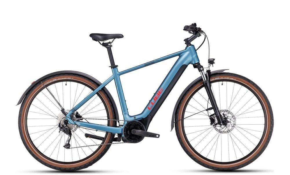 Vélo Electrique CUBE Nuride Hybrid Performance 625 Allroad Metalblue´n´red 2023 1 Vélo Electrique CUBE Nuride Hybrid Performance 625 Allroad Metalblue´n´red 2023