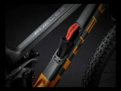 TREK FUEL EX 9.8 29'' SRAM GX 2021 10 TREK FUEL EX 9.8 29'' SRAM GX 2021 -Boutique de vente VTT & VTC VTT TOUT SUSPENDU TREK FUEL EX 9.8 29 SRAM GX EAGLE 12V LITHIUM GREY ORANGE 2021 4